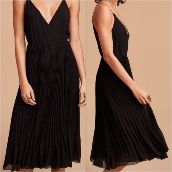 Aritzia Dresses & Skirts - Wilfred Aritizia Beaune Pleated Wrap Midi Dress S